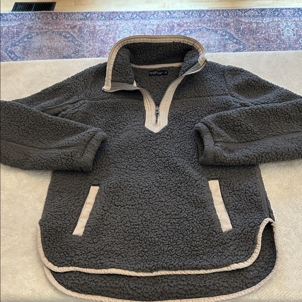 Abercrombie & Fitch Charcoal and Cream Soft A&F 1/4 Zip-Up Sherpa Sweater